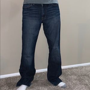 Men’s Lucky Brand jeans.
